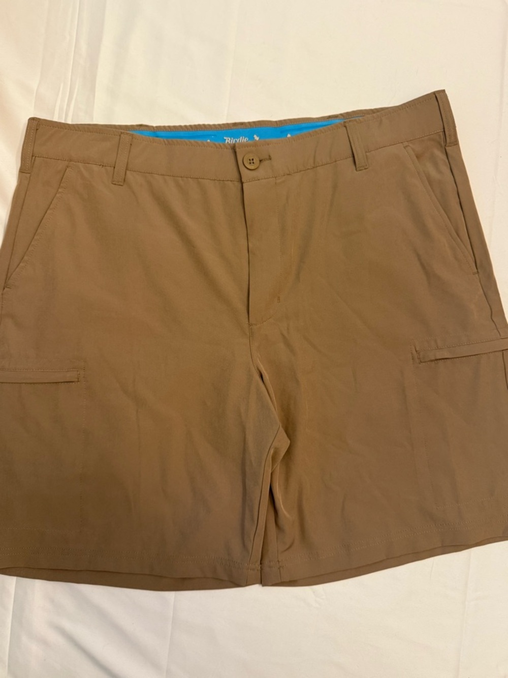 Men's Flat Front Cargo Shorts in Brown - Performance Stretch